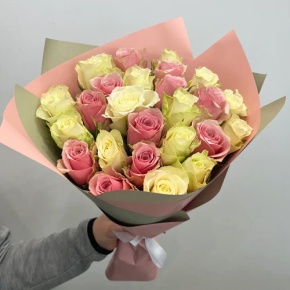 Букет "Мемори" из 23 роз кения (40 см) в Ступино