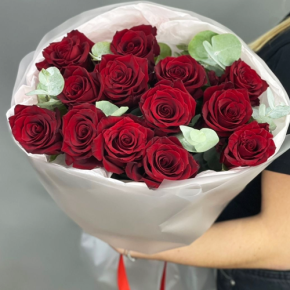 Букет из 13 роз Эквадор Эксплорер (60 см) в Ступино