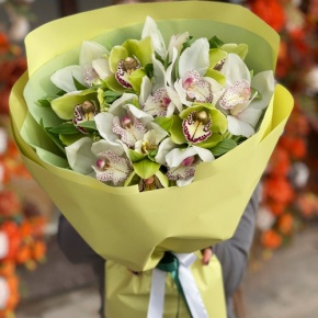 Букет "Бруклин" из орхидей и альстромерий в Ступино