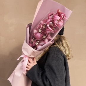 Букет из розовой орхидеи в Ступино