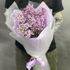 Букет из 9 веток ароматной сирени в Ступино