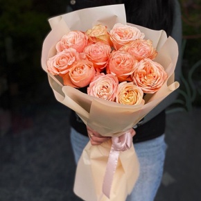 Букет из 11 пионовидных роз Эквадор сорта Кахала (60см) в Ступино