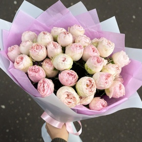 Букет из 11 кустовых пионовидных роз Мэнсфилд парк в Ступино