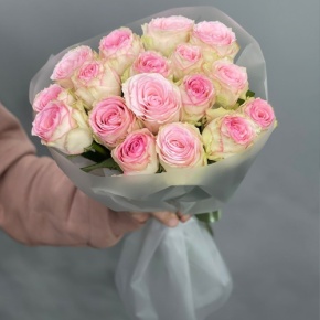 Букет из 17 роз Кения (40 см) в Ступино
