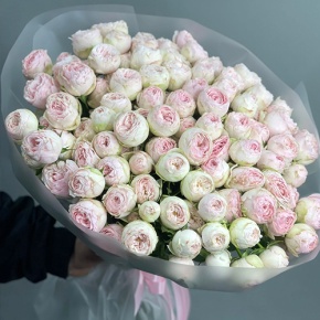 Букет из 25 кустовых пионовидных роз Мэнсфилд парк (50 см) в Ступино