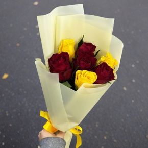 Букет из 7 Кенийских роз (40 см) в Ступино