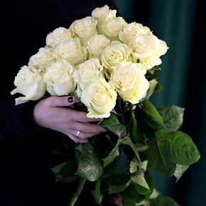 Монобукет из 15 роз Эквадор Мондиаль (80 см) в Ступино