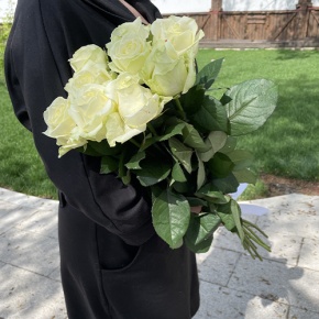 Букет из 9 белых роз (70 см) в Ступино