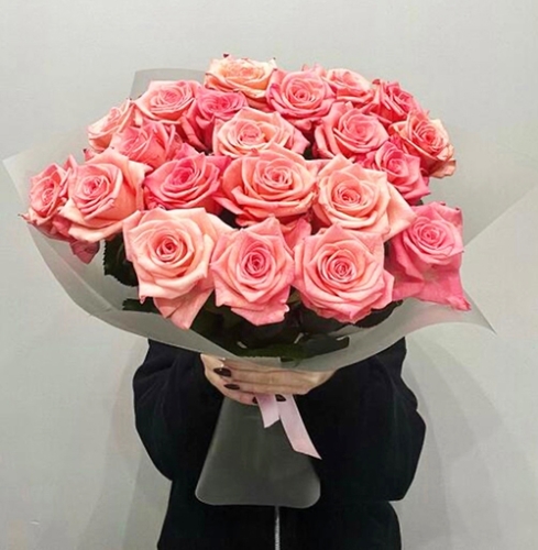 Букет из 21 розовой розы (50 см) в Ступино