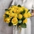 Букет из 25 лимонных роз с рускусом (40 см) в Ступино